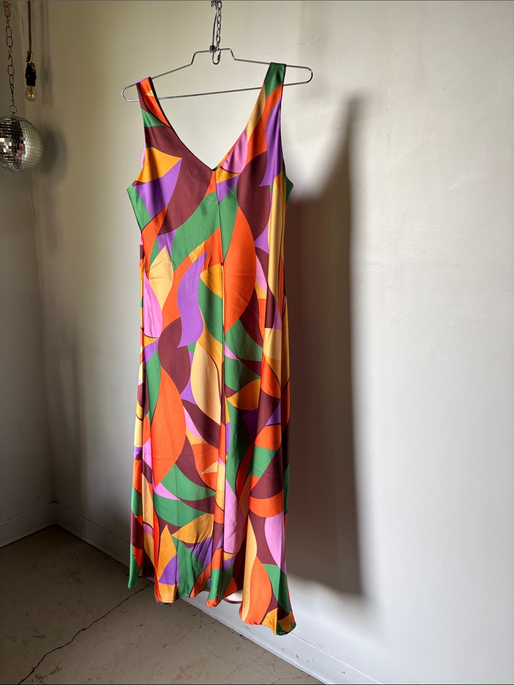 Joie Multicolor Abstract Leaf-Print V-Neck Maxi Dress Size L - Picture 4 of 10